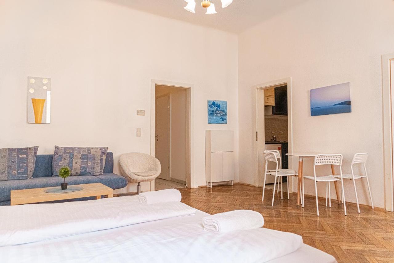 Apartment Peerles 2br Apt. Perfectly Situated&well Connected Wien